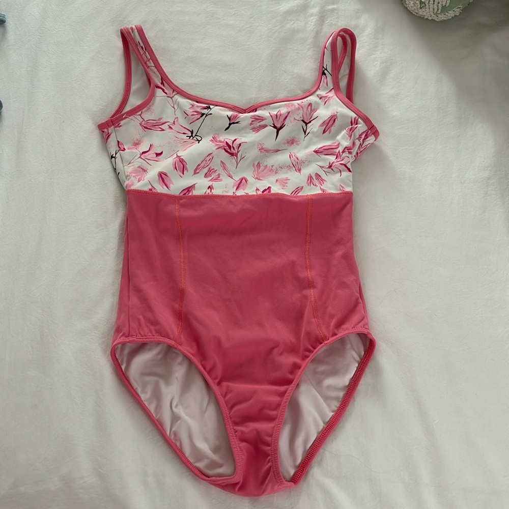 Claudia Dean leotard